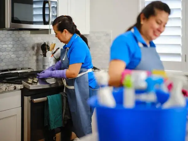 AED 33 Housemaid Dubai affordable and reliable cleaning services by UrbanMop.com